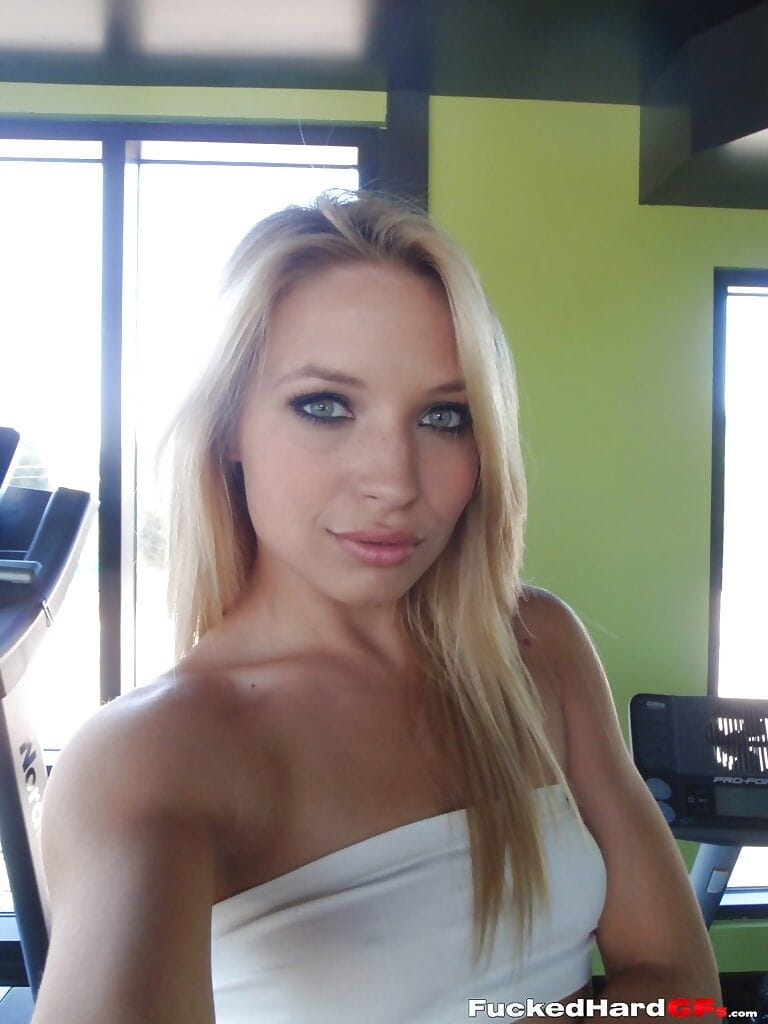 Hot blonde teenager Alyssa taking sexy non nude self shots at home page 1