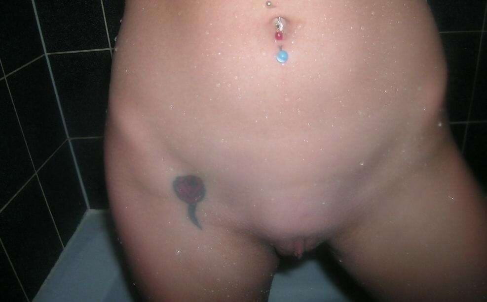 Pictures of sexy emo slut - part 4890 page 1