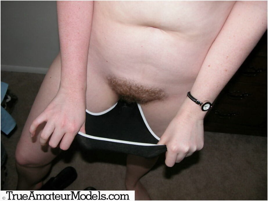A chubby amateur girl spreading her hairy bush apart - part 2182 page 1