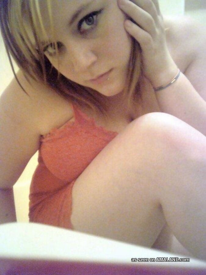 Compilation of sexy alternative chicks posing in selfpics - part 4159 page 1
