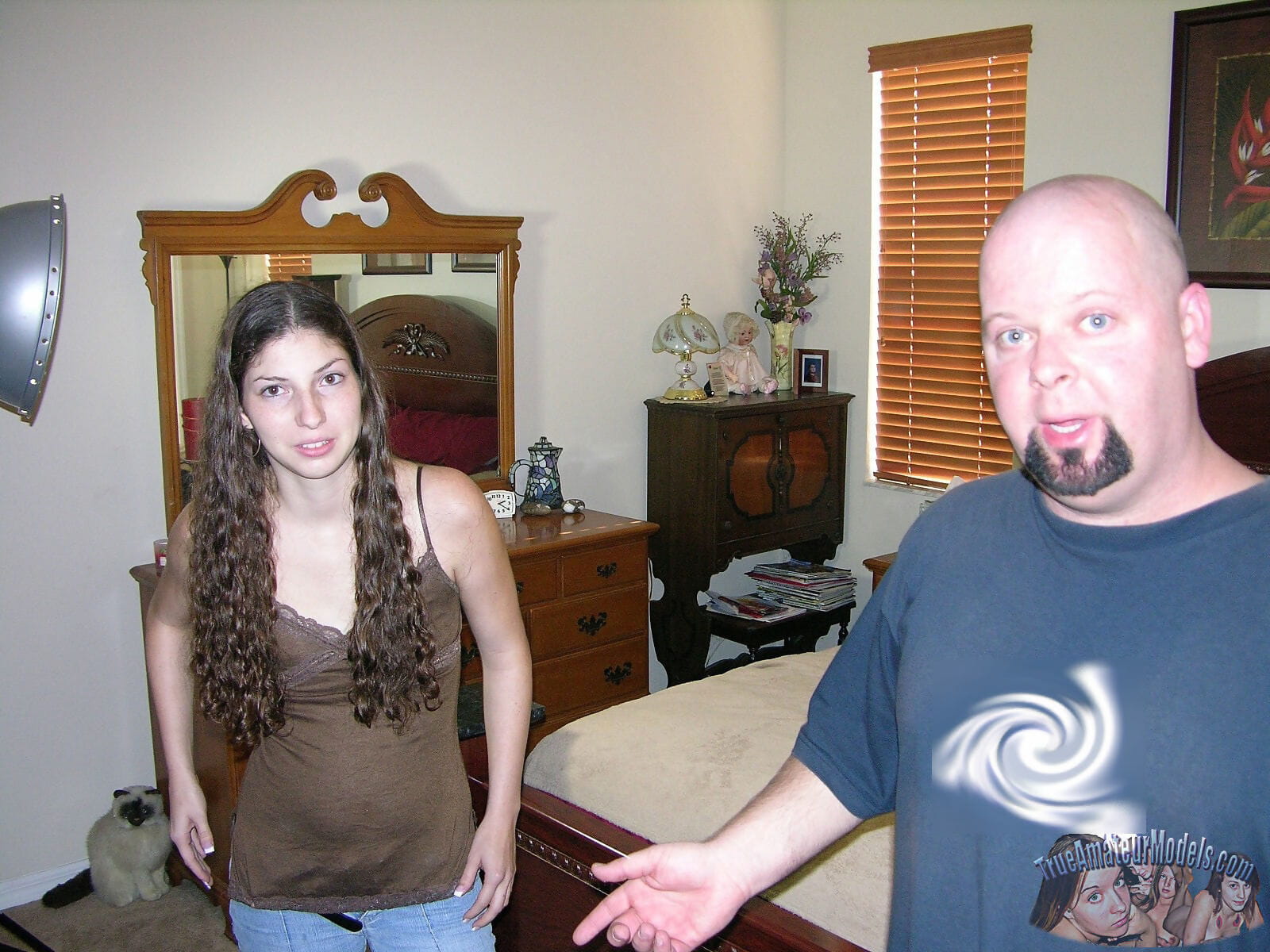 Fat and hairy skinhead dude bangs a young looking teen girl - part 3691 page 1
