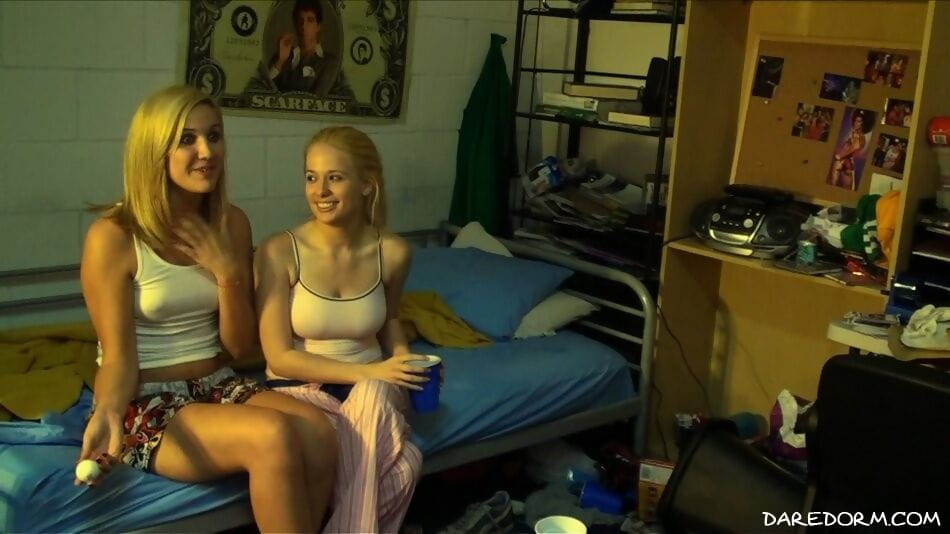 Hot college babes fucking at party in dorm - part 1439 page 1