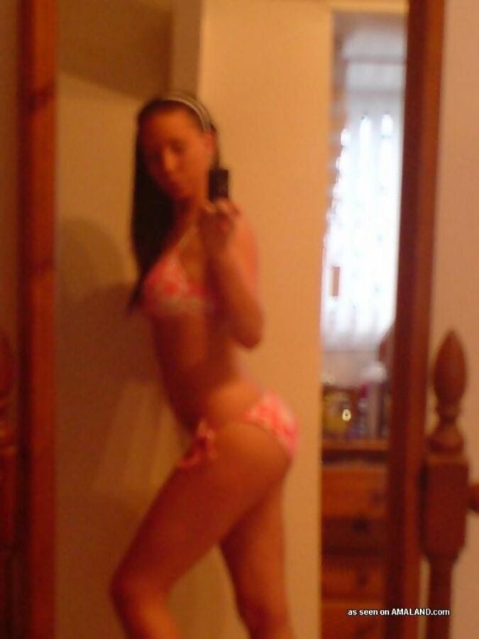 Collection of a non-nude slutty amateur gfs selfpics - part 2223 page 1