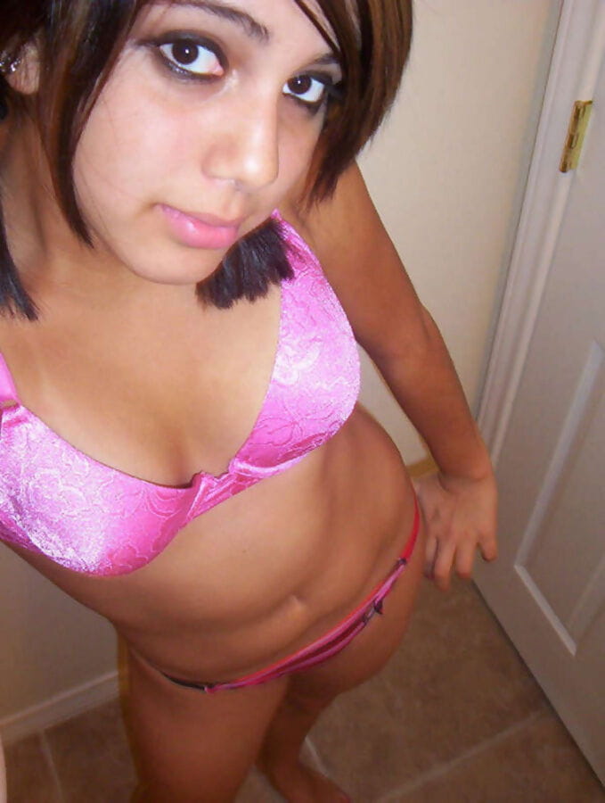 Collection of amateur girlfriends hot selfpics - part 2218 page 1