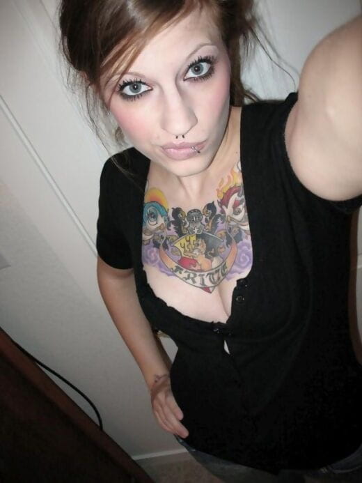 Pics of emo chick with tattoos - part 3598 page 1