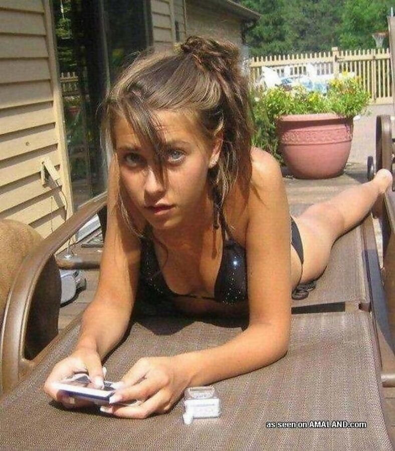Compilation of sexy amateur chicks posing outdoors - part 1886 page 1