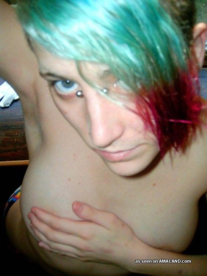 Hot photo gallery of a sexy emo girlfriend with big tits - part 3440 page 1