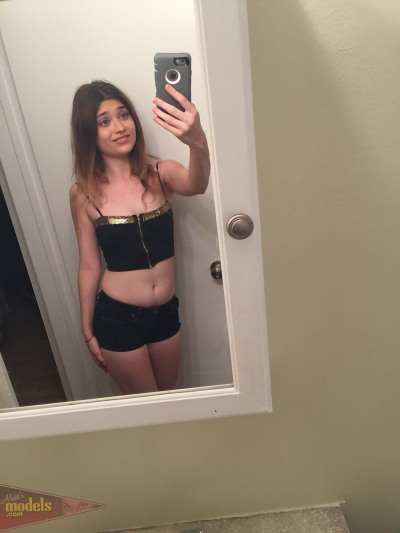 Petite teen Ariel Mc Gwire makes her nude modeling debut in bathroom selfies
